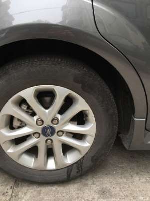 汽車后車輪漏油會(huì)是什么原因呢？